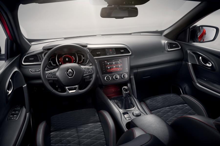 Торпедо Renault Kadjar Black Edition 2018 года  (WW) (фото 2 из 42)